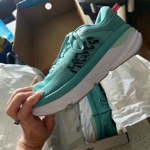 HOKA ONE ONE Women's Bondi 7 Running Shoes